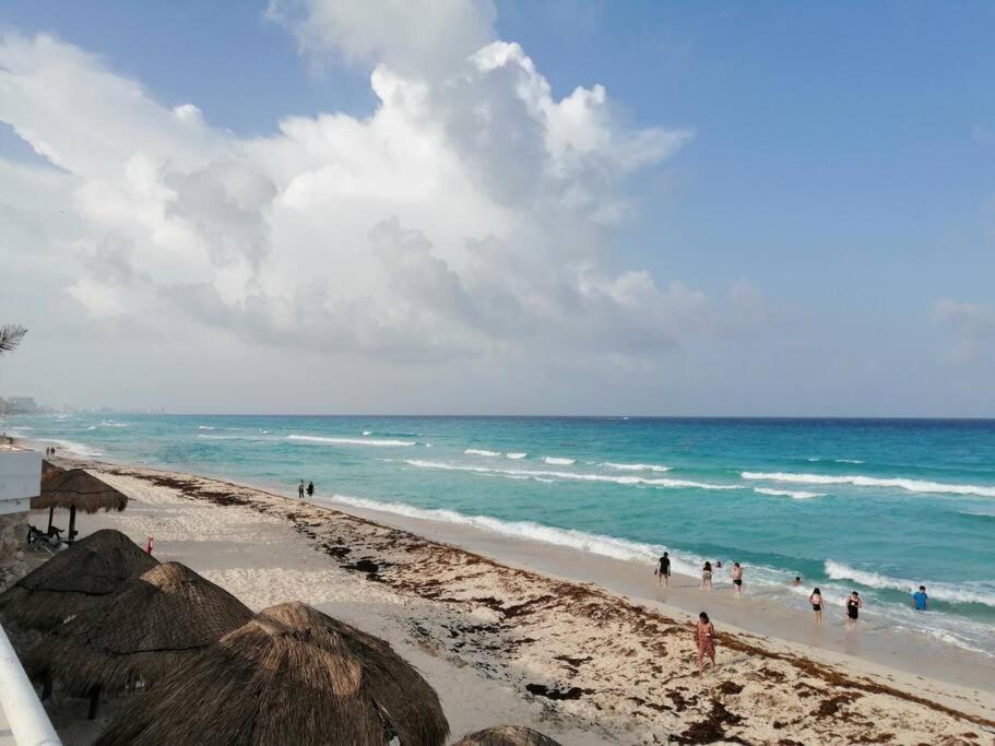 Confortable Depa En Condominio Frente Al Mar! Cancún Eksteriør bilde